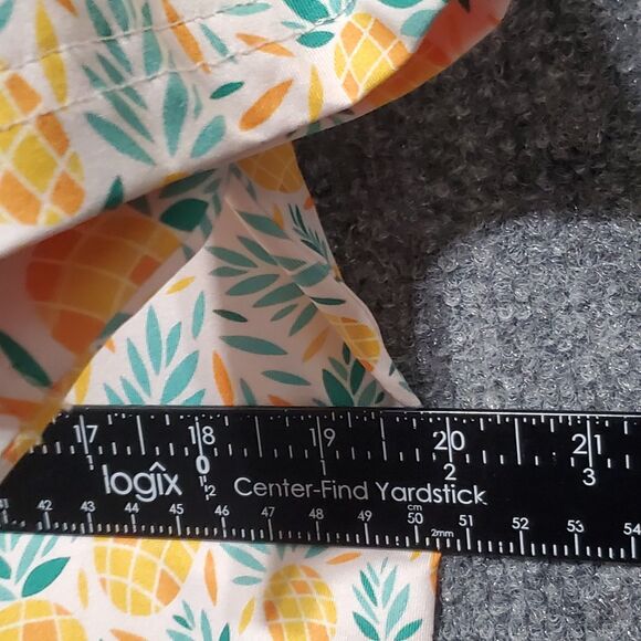 Chubbies Shirt Mens Medium Yellow Pineapple Paradise AOP 4 Way Stretch Athletic - Picture 8 of 9